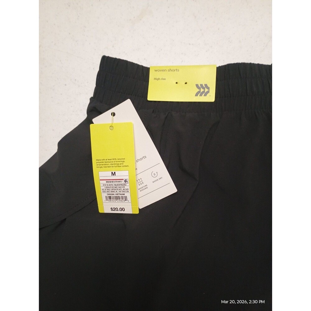 Womens woven shorts - all in Motion - Picture 4 of 4